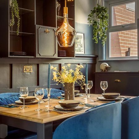 Stylish Romantic Country Escape Near Chester Christleton エクステリア 写真
